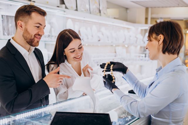Unlocking Radiant Growth for a Leading Jewelry Brand with Qloo’s Taste AI